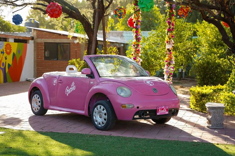 Beetle descapotable rosa